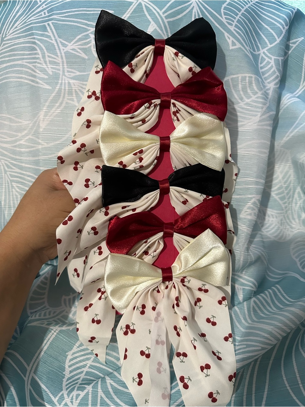 Pack of 6 cherry 🍒 bows